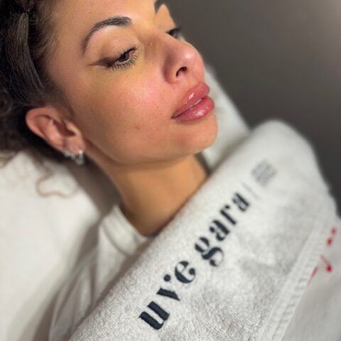 Detalles del cambio en los labios tras tratamiento en Uvegara